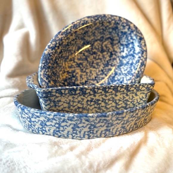 Gerald E Henn Blue Spongewear Set - Picture 1 of 9